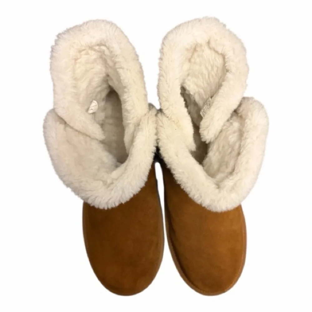 UGG step out
